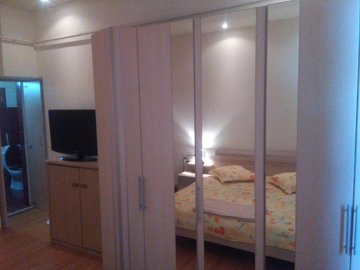 ホテル Casa Ovi Si Simo Haţeg エクステリア 写真